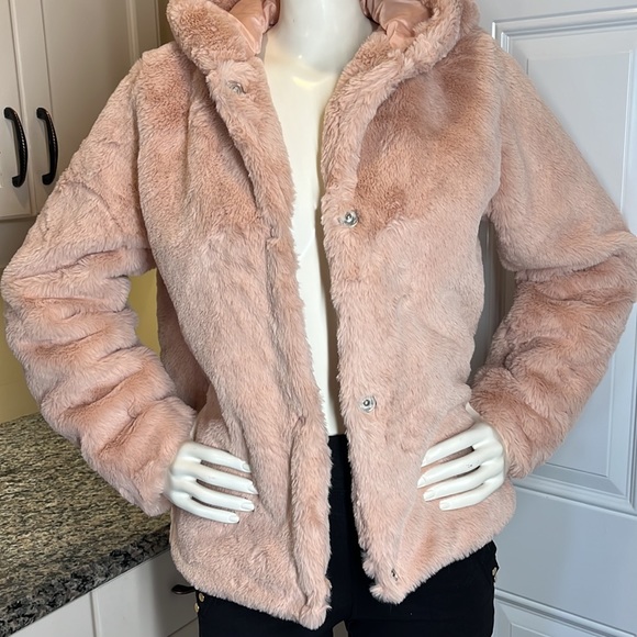Faux fur coat - Picture 4 of 4